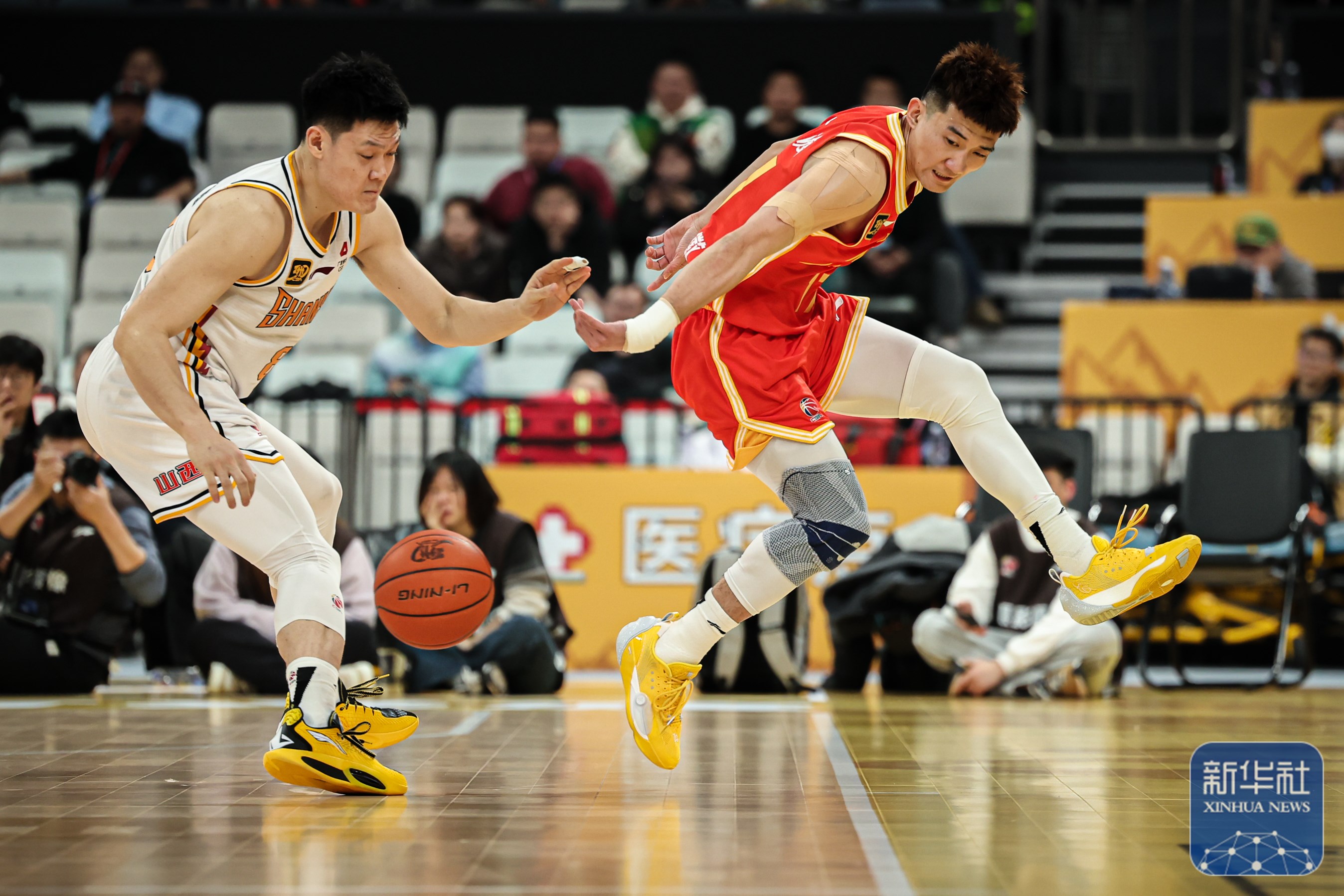 od体育投注-山西队在主场力克浙江队，成功拿下关键胜利的简单介绍