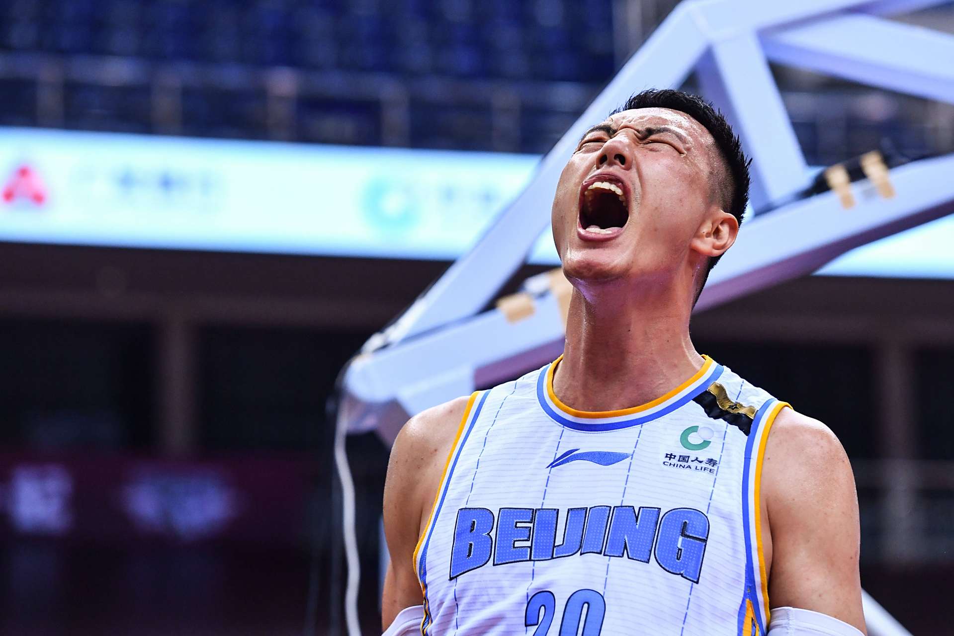 od体育网站-包含热血澎湃CBA比赛战火不见尽头的词条