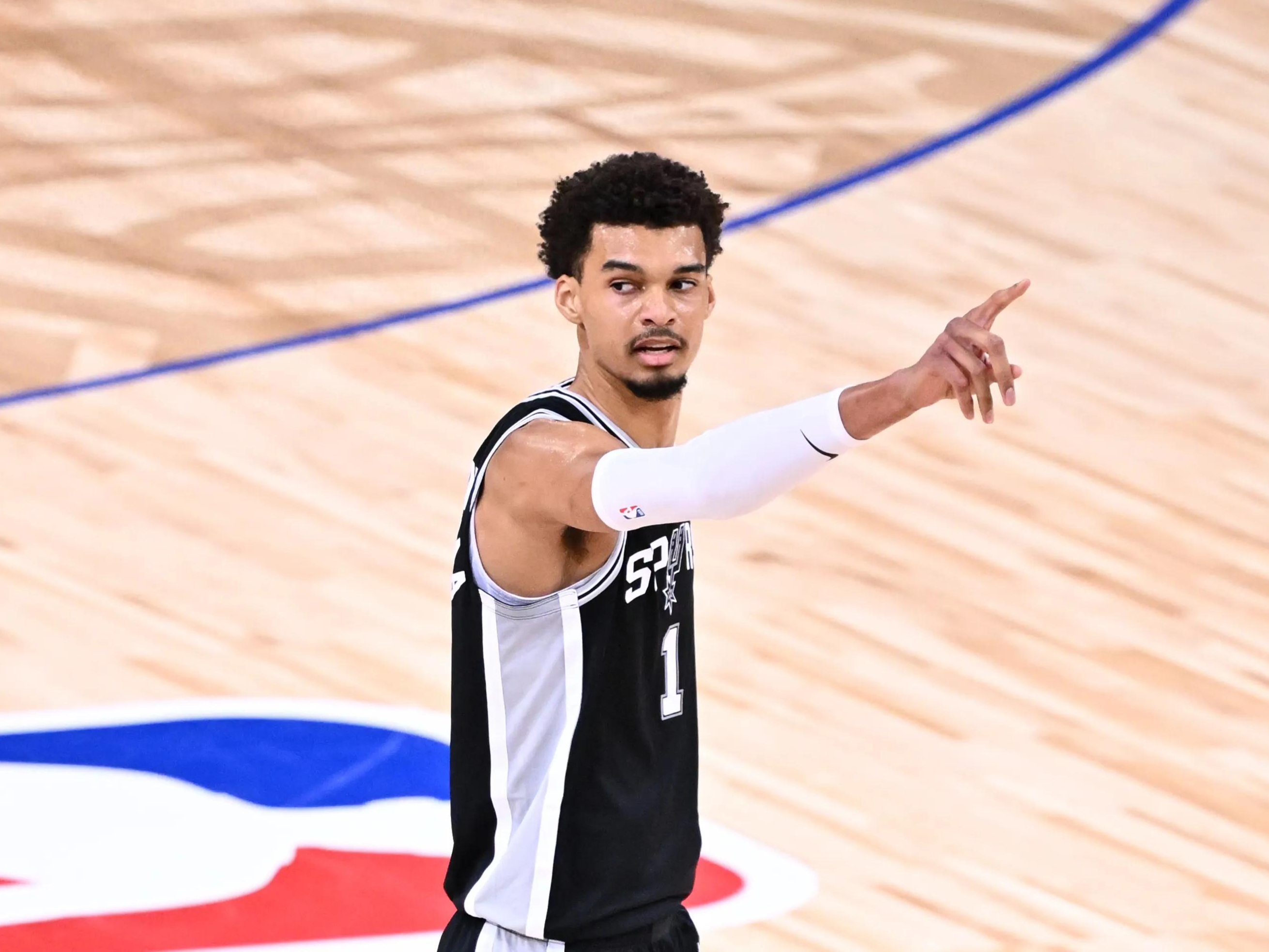 od体育教练-黄蜂队签下大牌球员转会签约正式达成