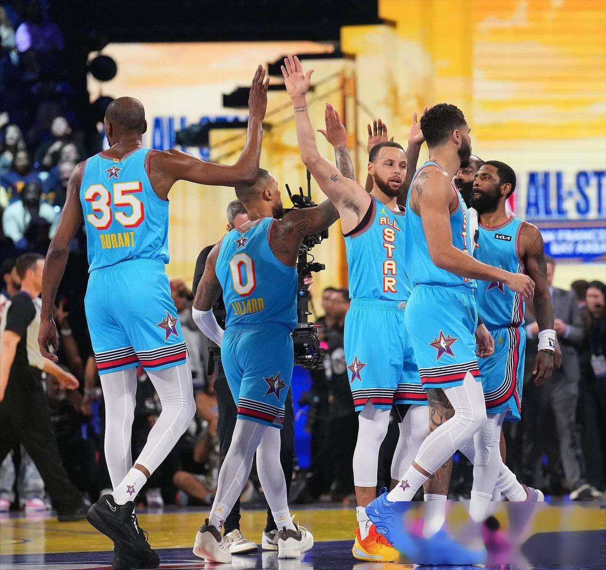 od体育直播-NBA全明星赛拉开帷幕,球员精彩表现