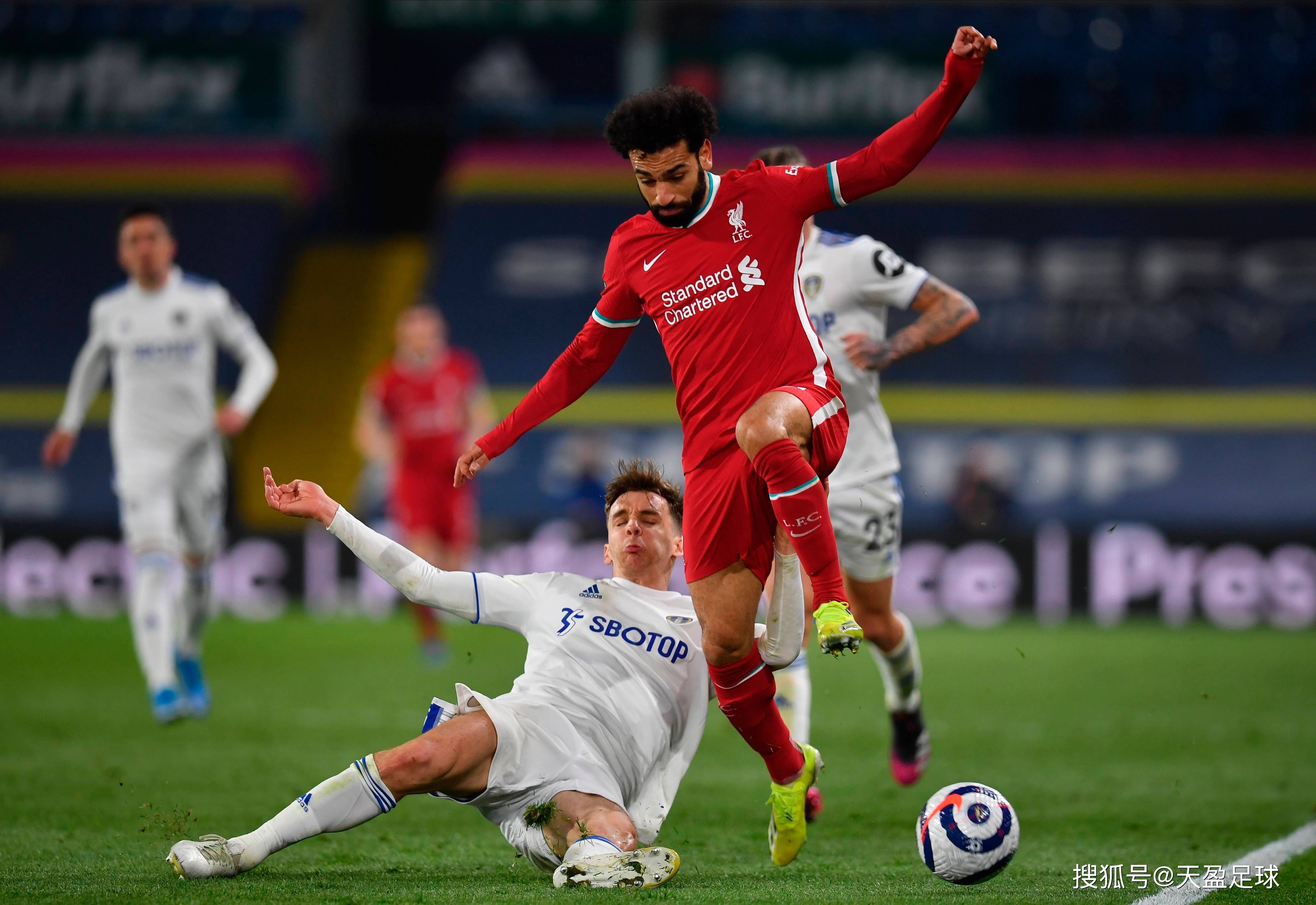 od体育投注-利兹联主场大败，遭遇两连败，球队士气下滑的简单介绍