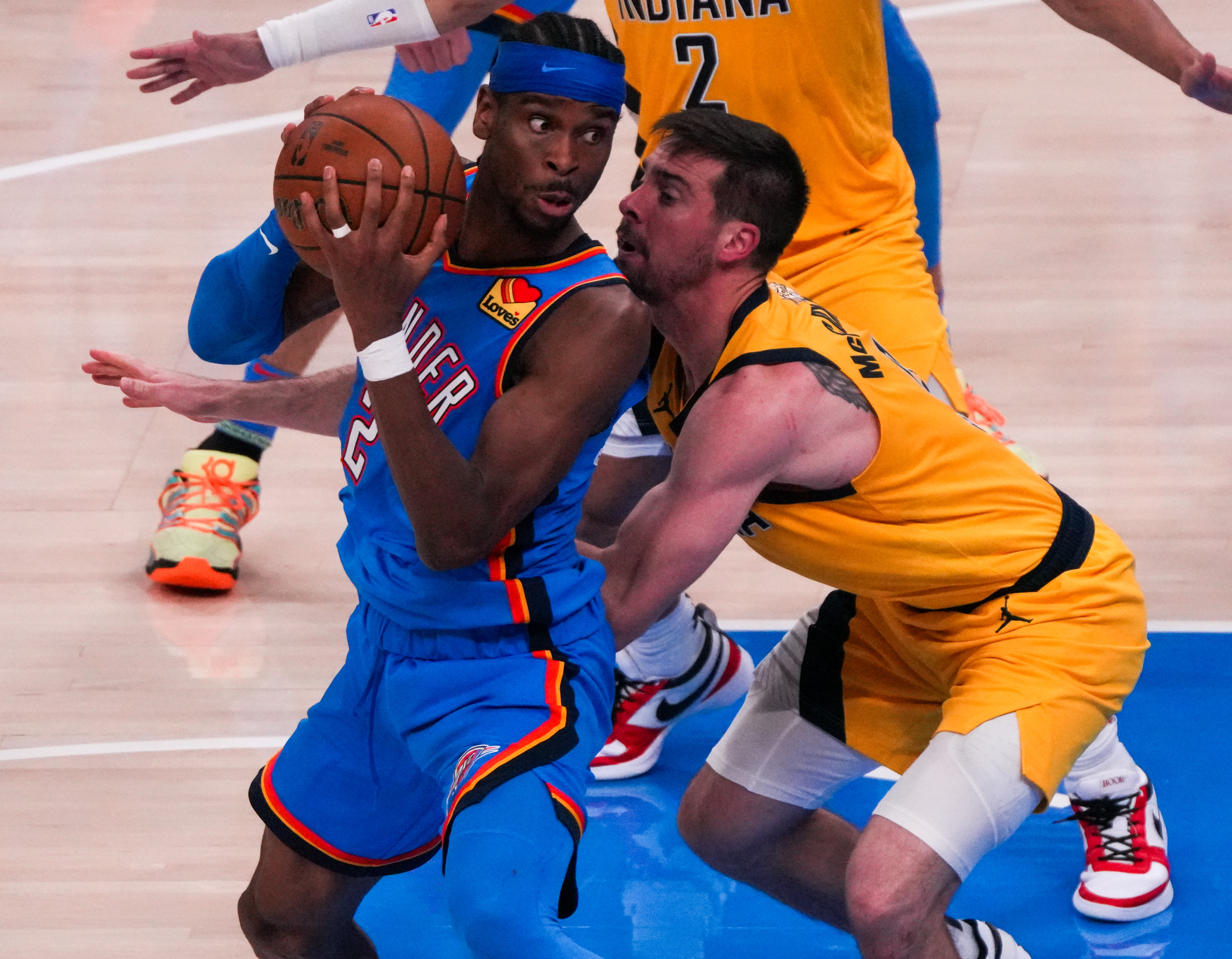 od体育在线登录-包含NBA球员表现出色，领先球队向胜利迈进的词条