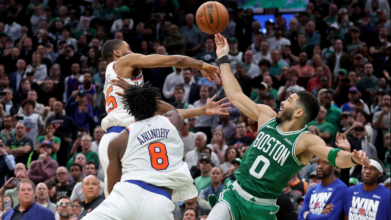 od体育在线登录-包含NBA球员表现出色,领先球队向胜利迈进的词条