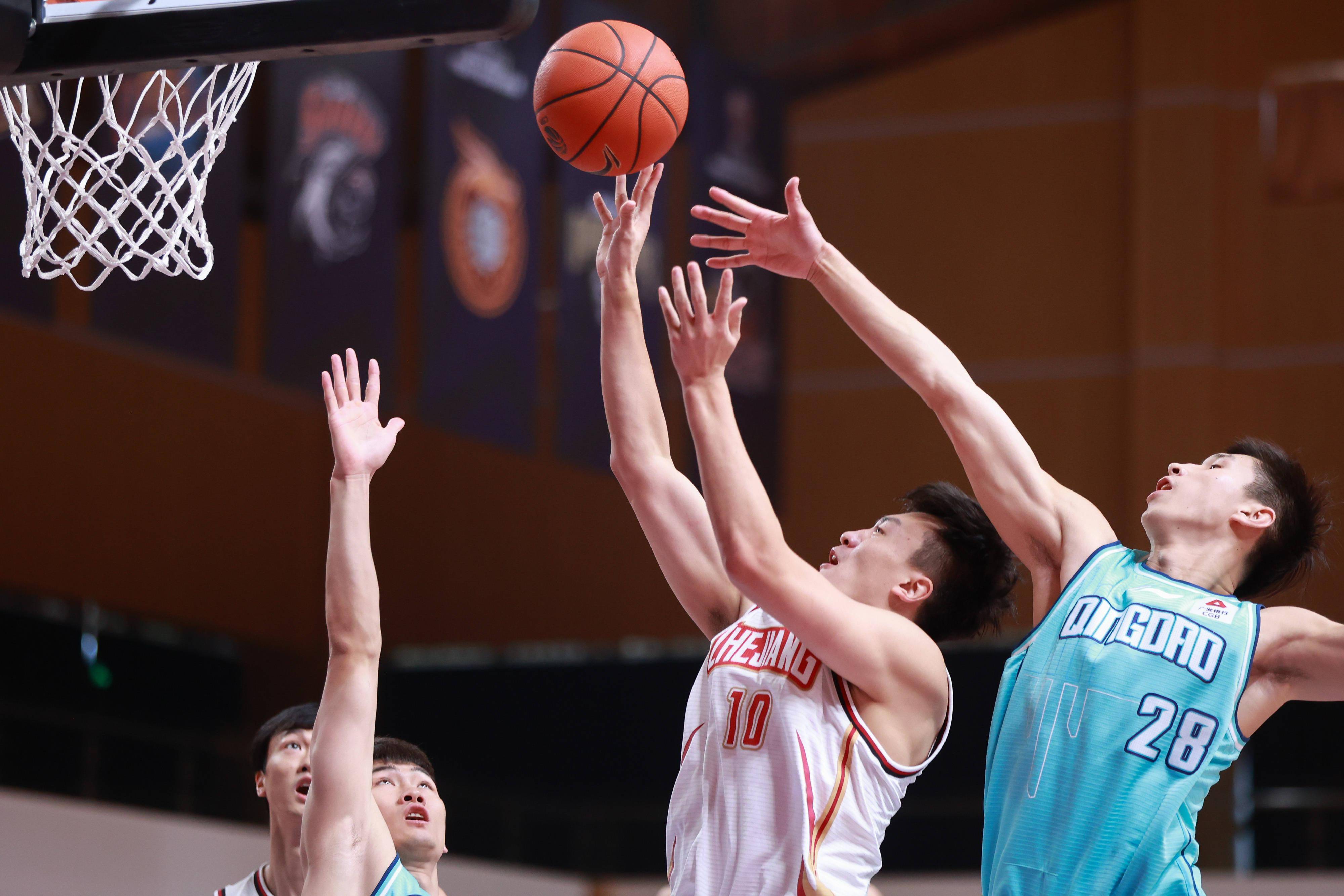 od体育娱乐-抢眼表现!比赛中的精彩瞬间